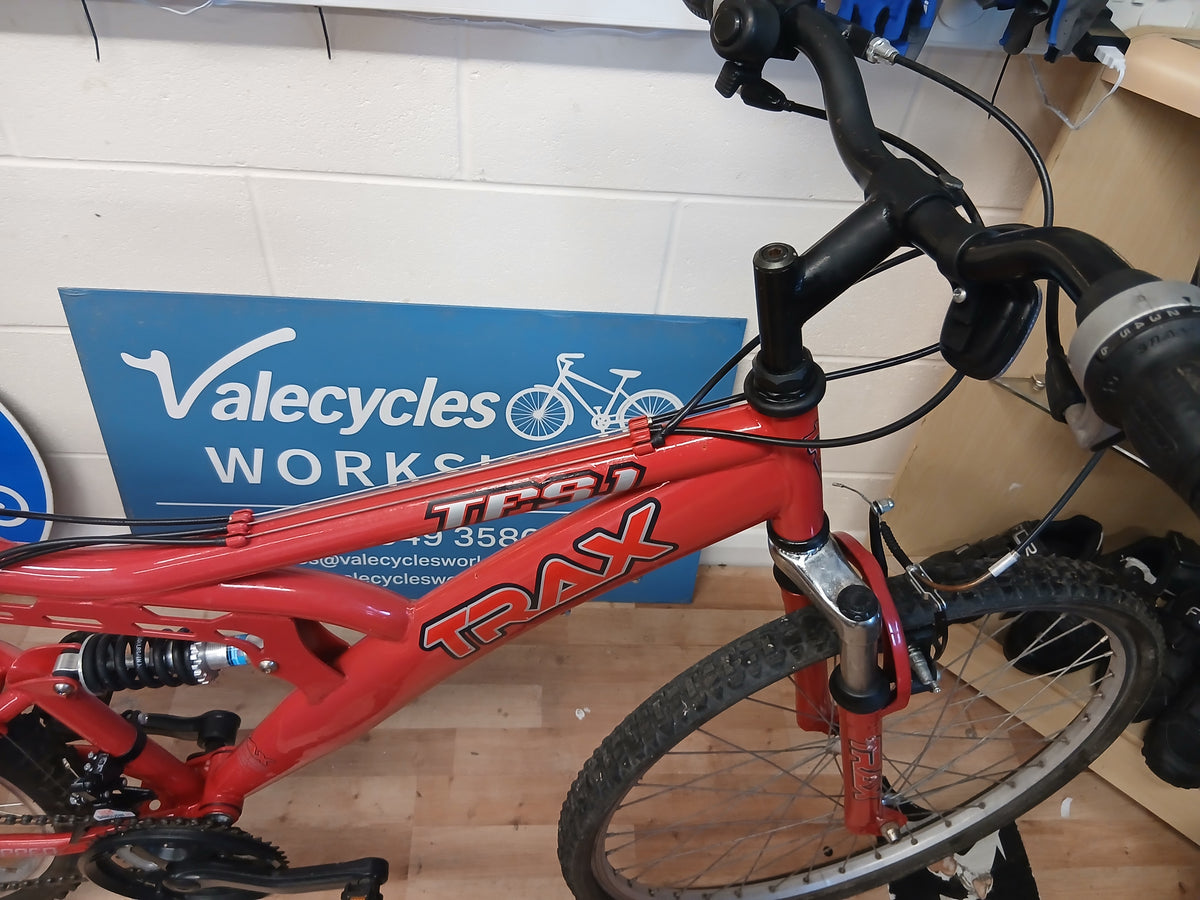 Trax Tfs1 Mountain bike 18inch steel frame