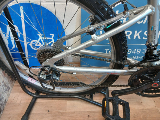 Raleigh Zero 24inch wheels alloy frame - Valecycles