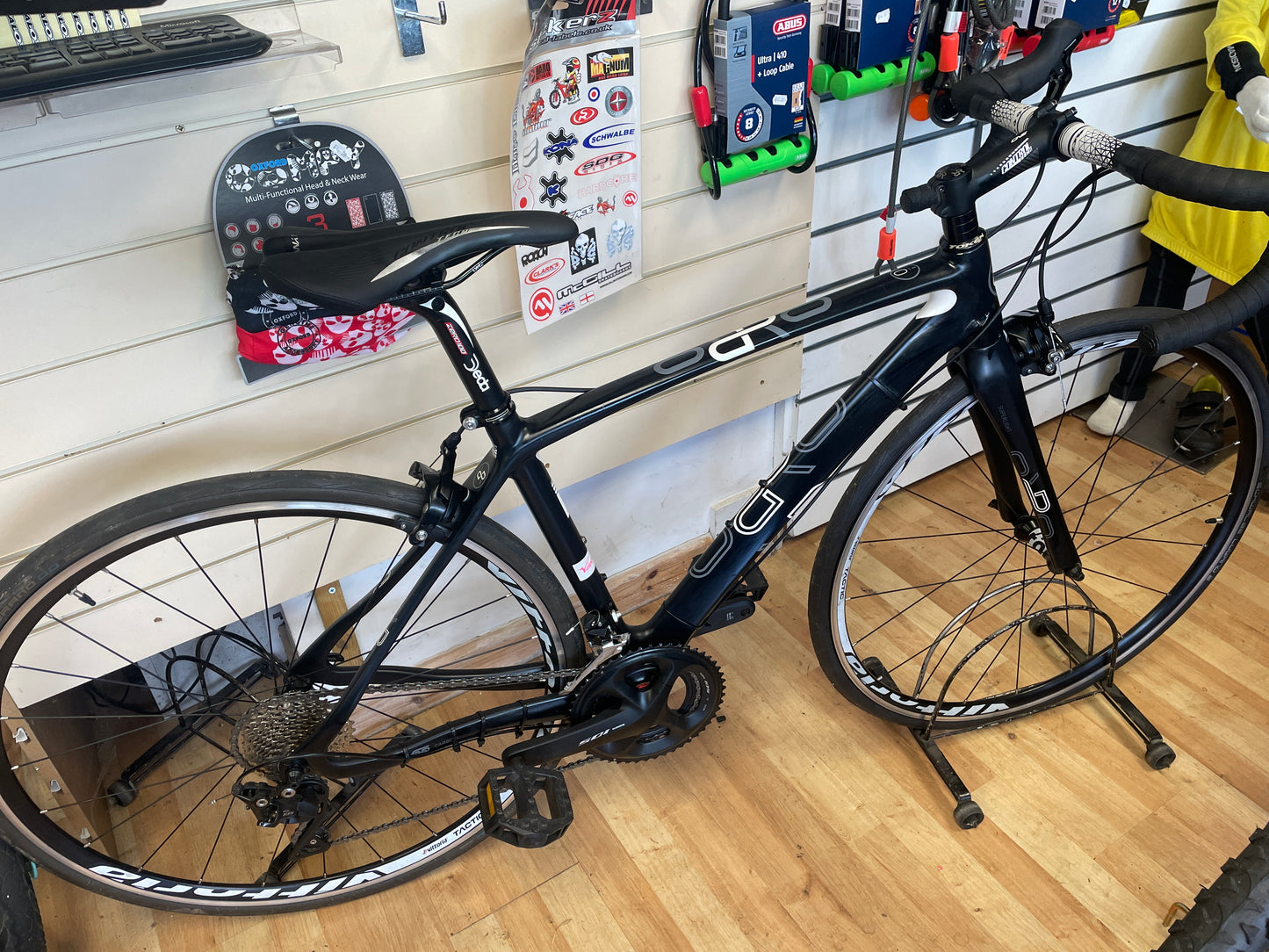 Orro Aira Carbon 51cm frame 105 groupset