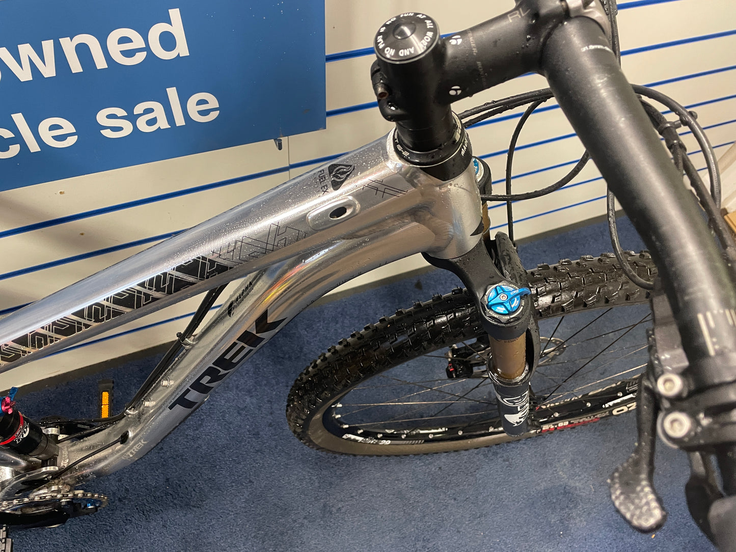 Trek Fuel EX 9 29 XT Mountain Bike