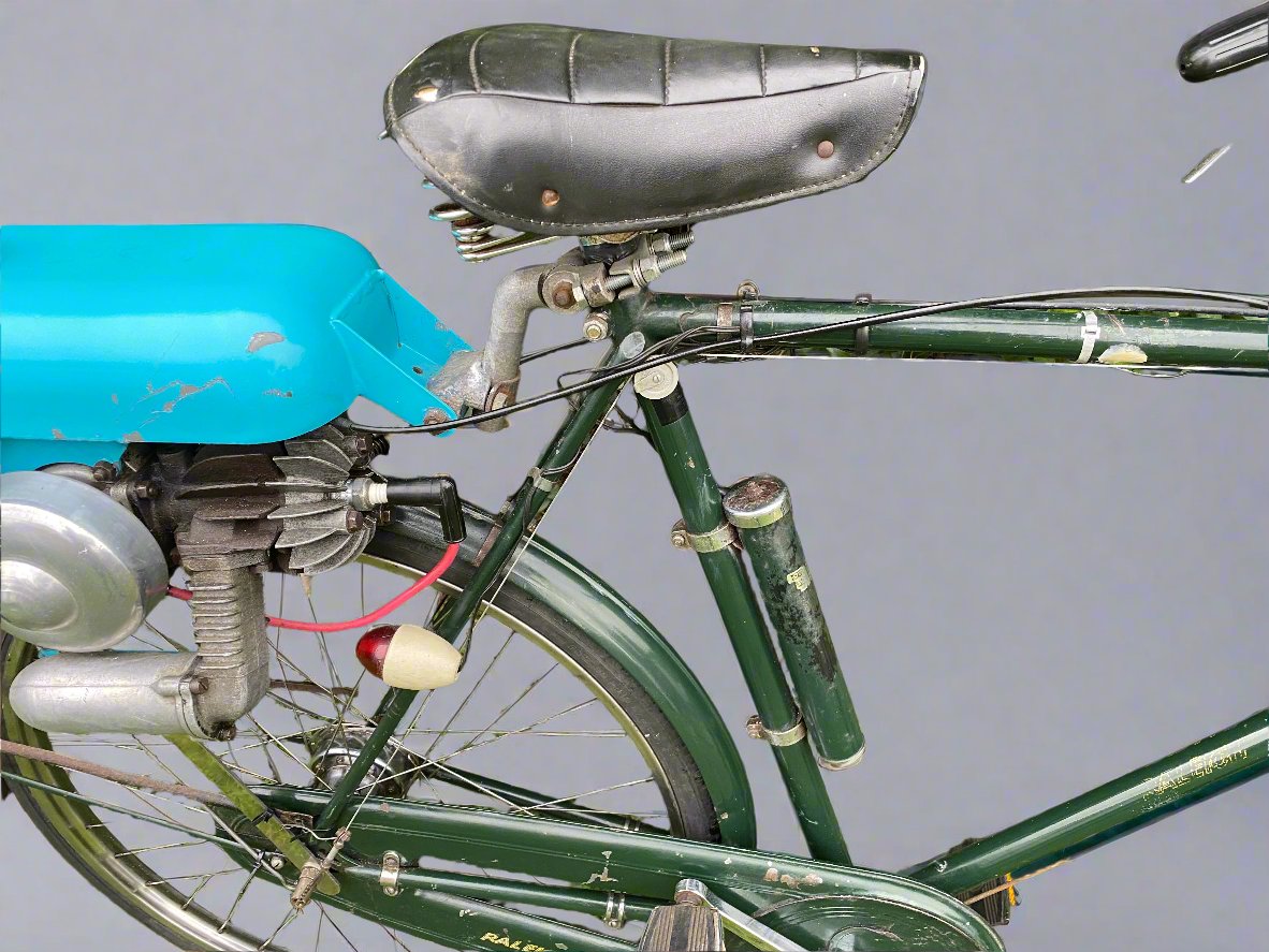 Raleigh Superbe 1946 Trojan 1950's mini motor - Valecycles