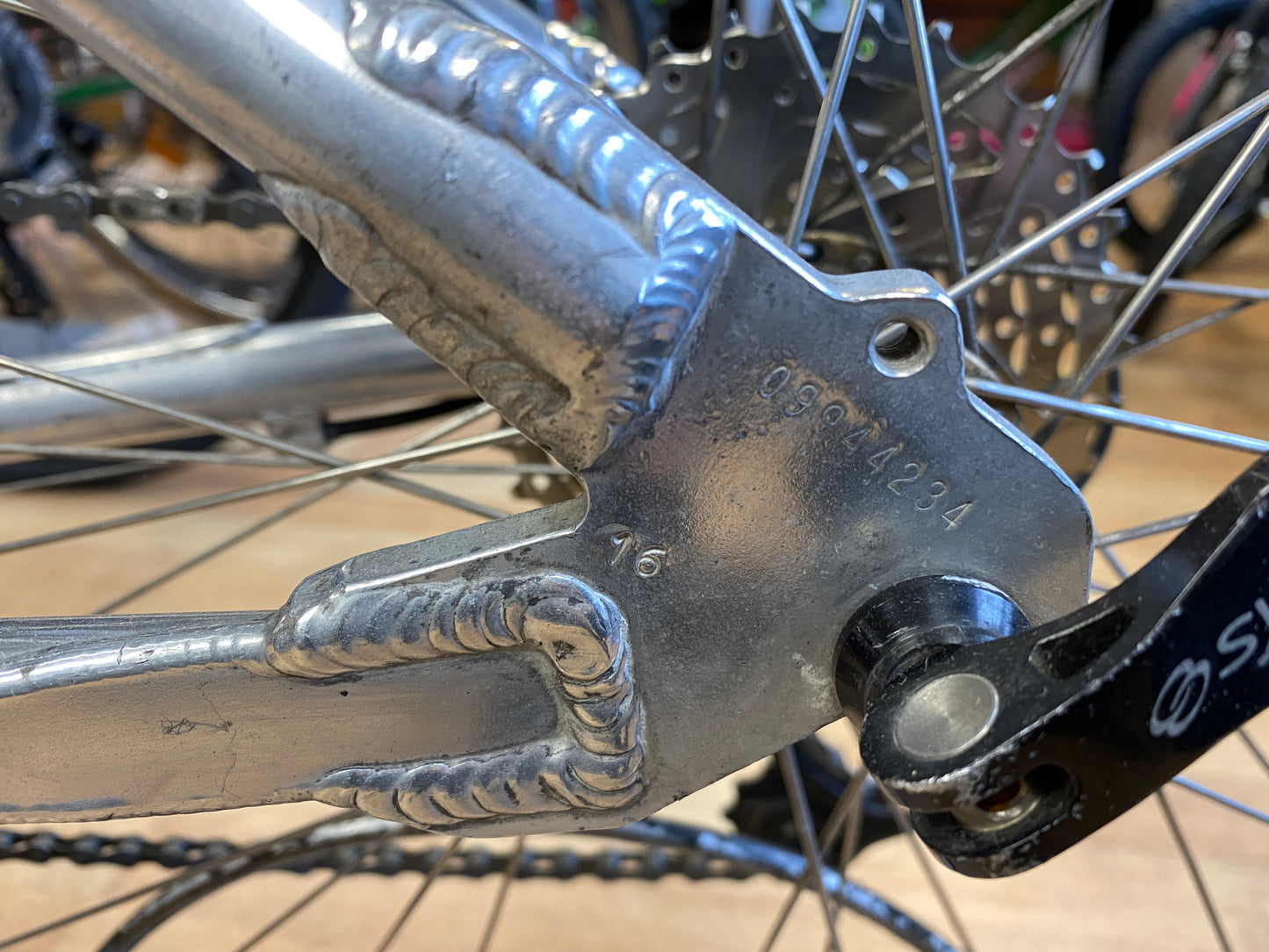GT Zaskar 94 LE 18inch frame Middleburn parts - Valecycles