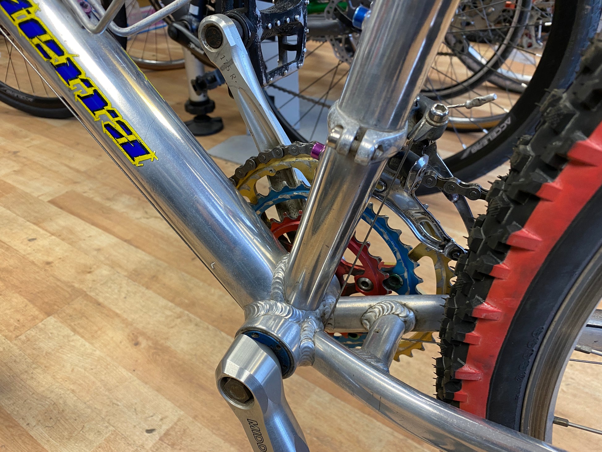 GT Zaskar 94 LE 18inch frame Middleburn parts - Valecycles