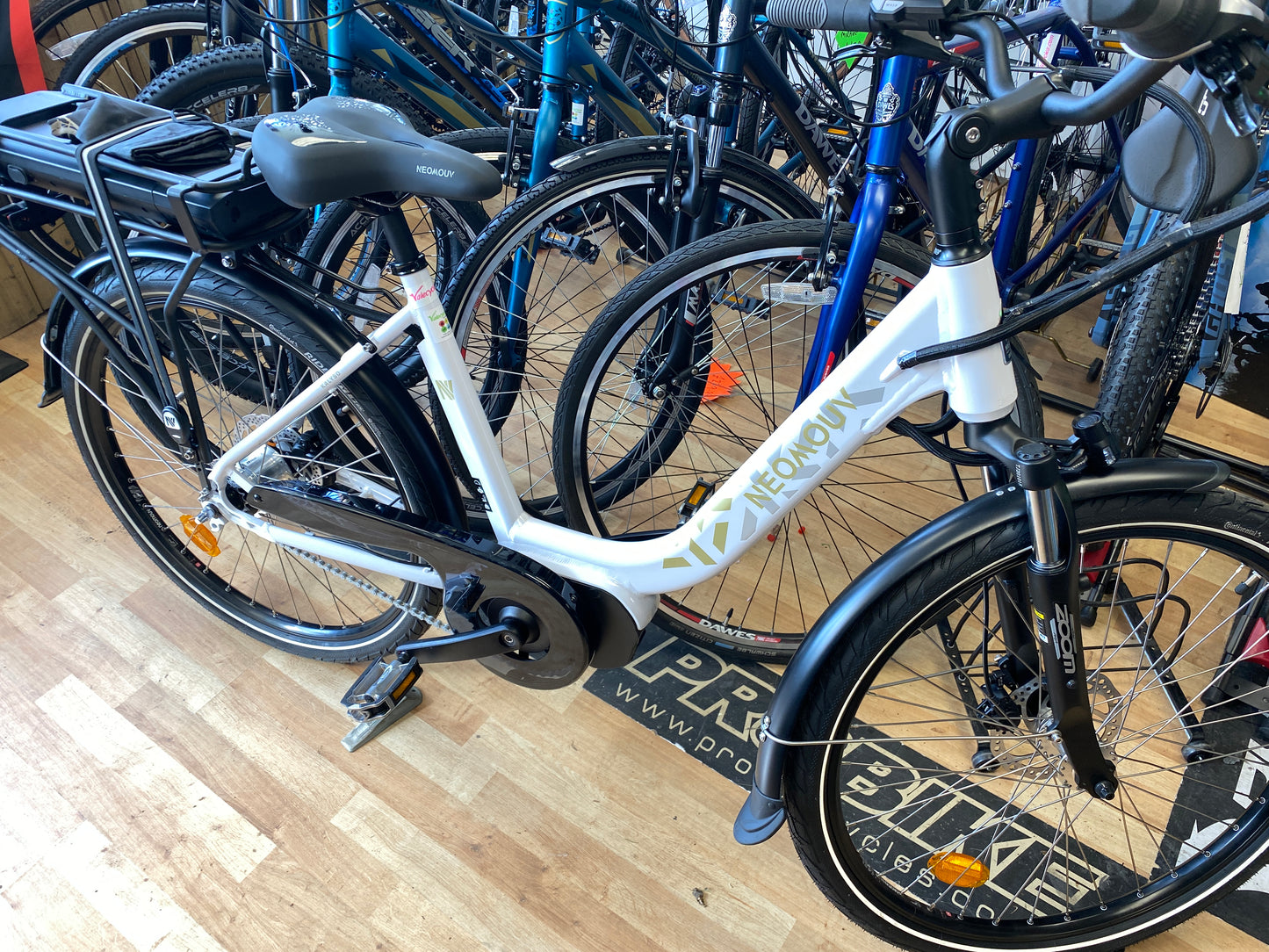 NeoMouv KALYSO 2 26' HY N7 WHITE 480Wh - Valecycles