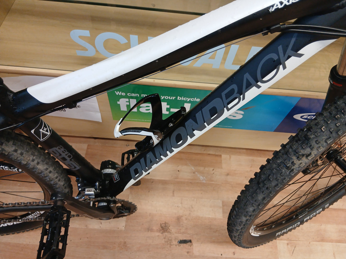 DiamondBack Axis 17inch frame 29 wheels