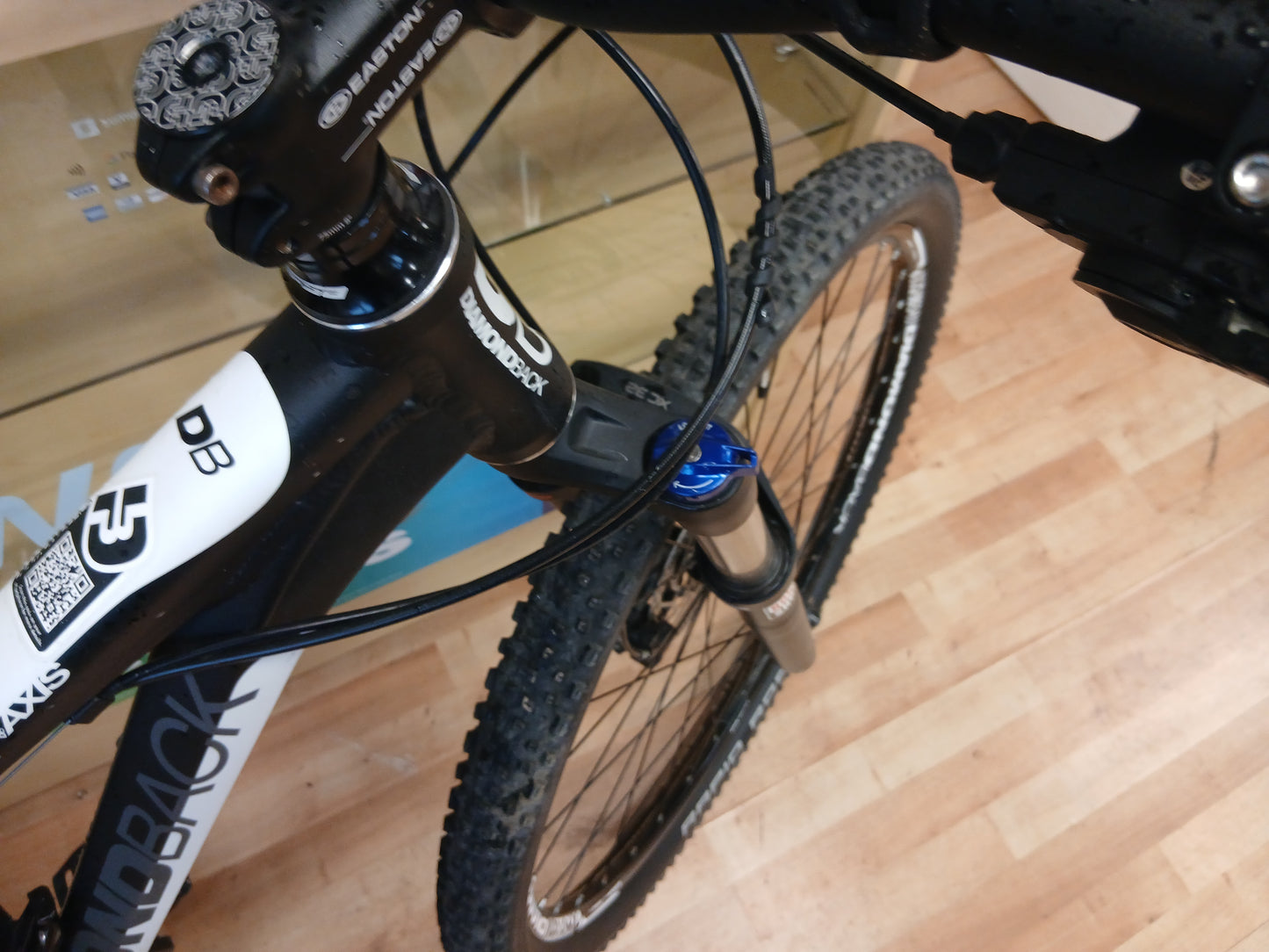 DiamondBack Axis 17inch frame 29 wheels
