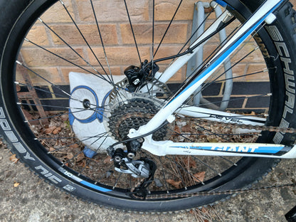 Giant Revel 21inch frame alloy