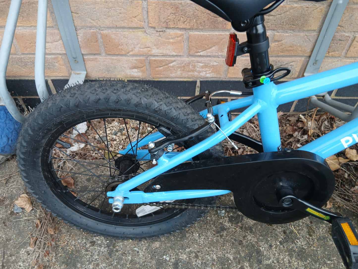 Pinnacle Blue Koto 16inch wheels
