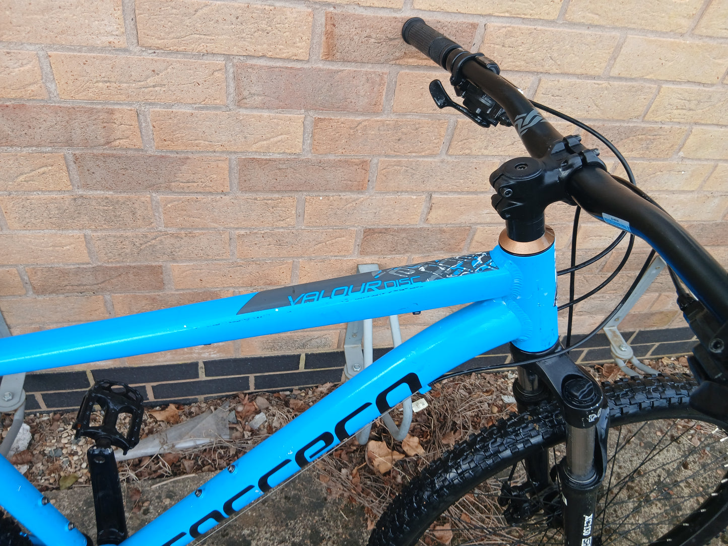Carrera Valour Disc Alloy 19inch frame