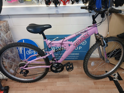 Trax tfs1 17inch Frame Mountain bike