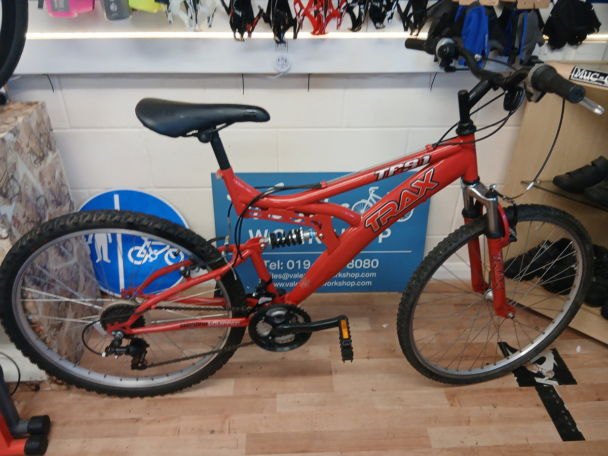 Trax Tfs1 Mountain bike 18inch steel frame