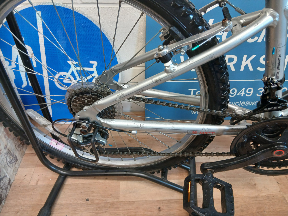 Raleigh Zero 24inch wheels alloy frame