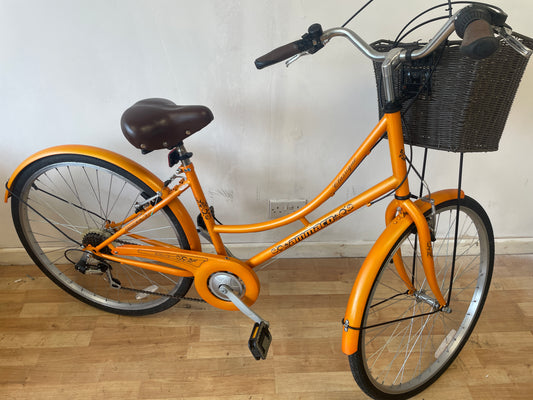 Ladies Low step 18inch frame Ammeco Classique