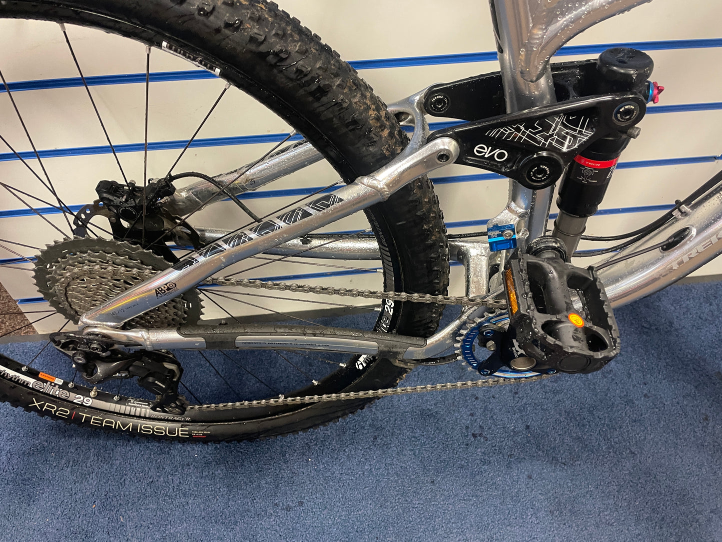 Trek Fuel EX 9 29 XT Mountain Bike