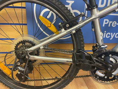 Felt Q24 Silver 24inch wheels mountain bike