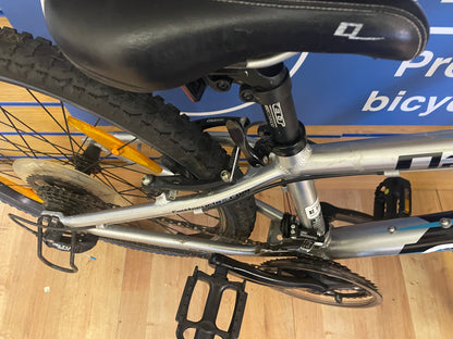 Felt Q24 Silver 24inch wheels mountain bike